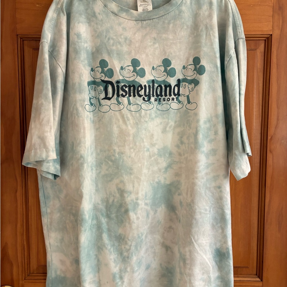 Disneyland Resort Mickey Mouse Blue Tie Dye T-Shirt Size Medium